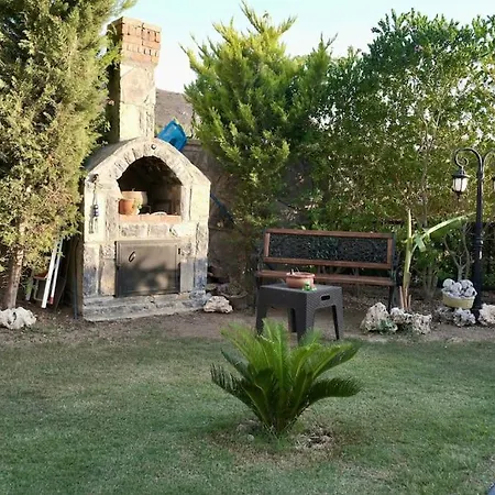 Memories Guemuesluek'te Oezel Havuzlu Bodrum